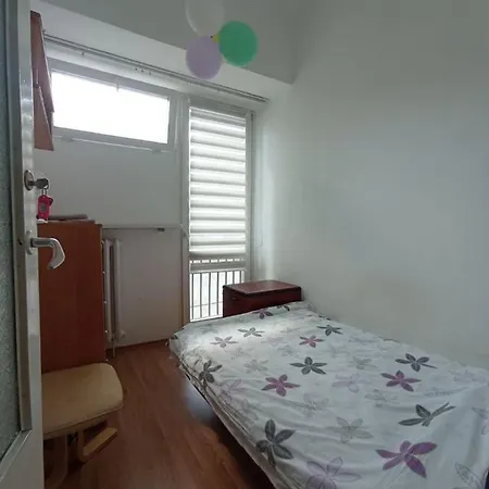 Apartrooms Near Rondo Onz Appartement
