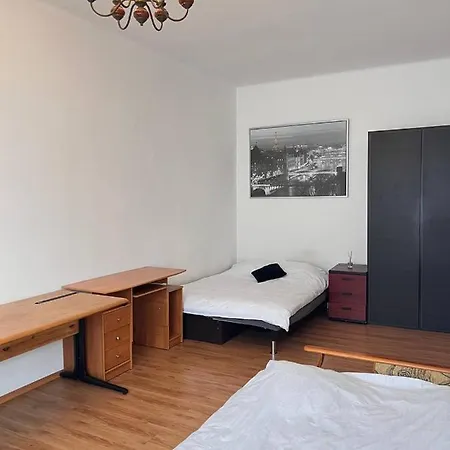 Appartement Apartrooms Near Rondo Onz *